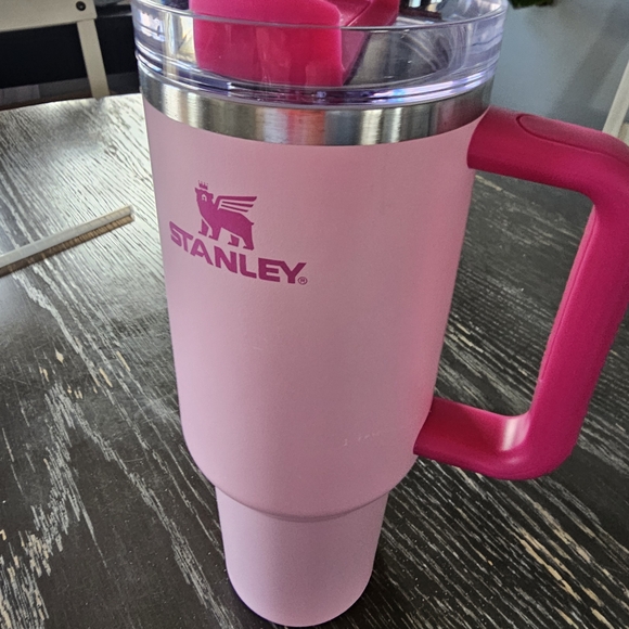 Stanley Pink Tumbler with Handle 40oz - Picture 2 of 7